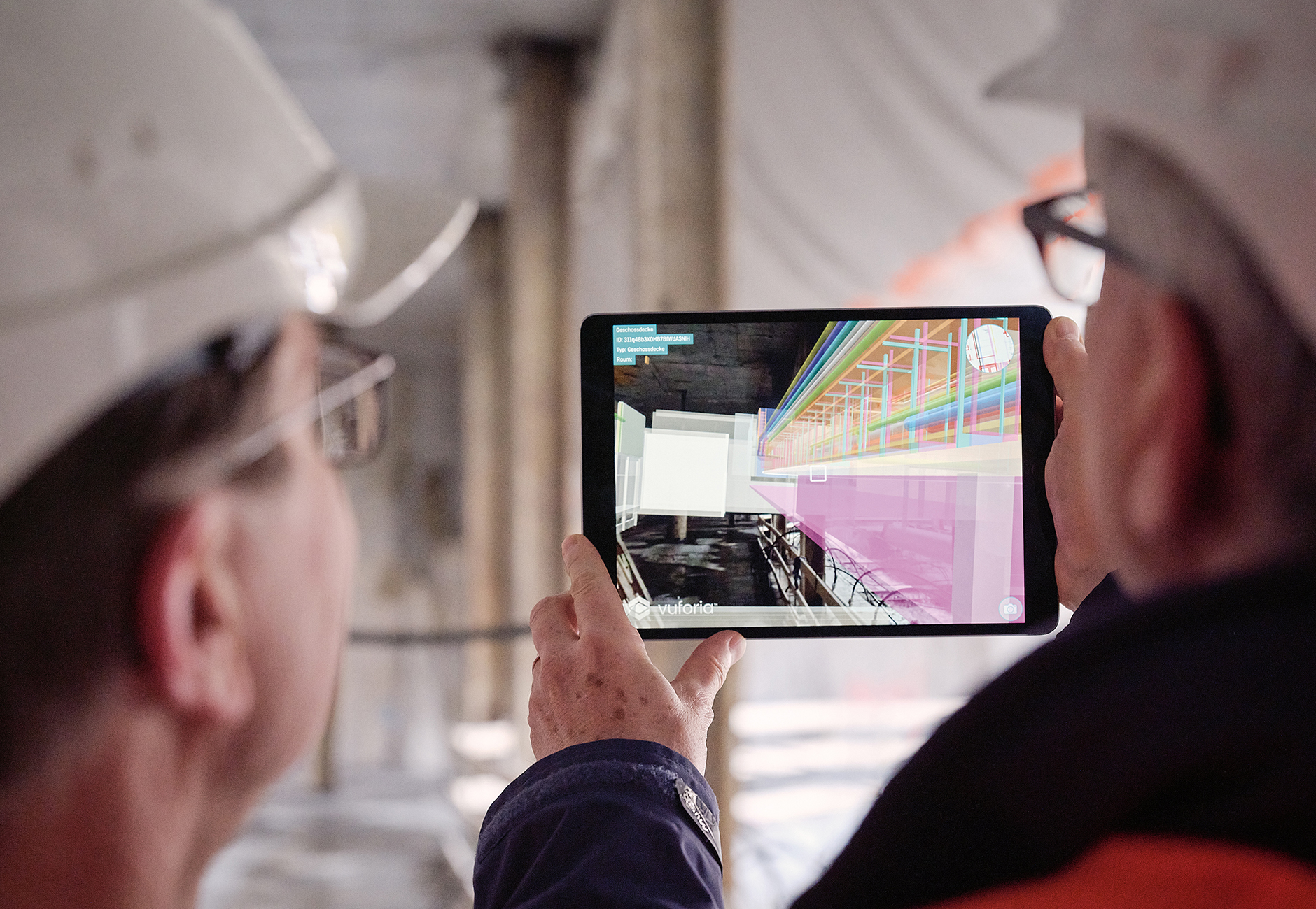 FieldWalk: Thanks to augmented reality technology, three dimensional models can be visualised directly on the construction site.