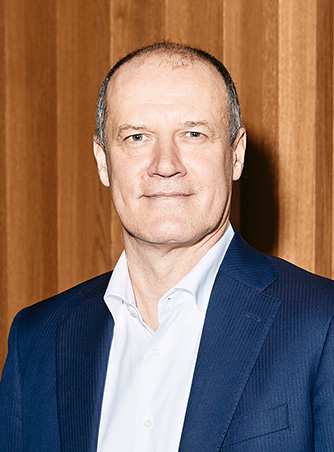 Hendrik Lang, CEO, Finnova Hendrik Lang, CEO, Finnova